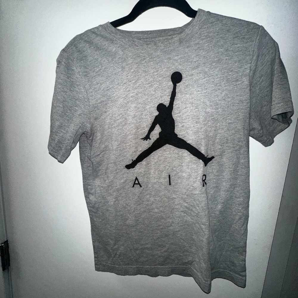 Jordan Gray T-Shirt with Iconic Logo